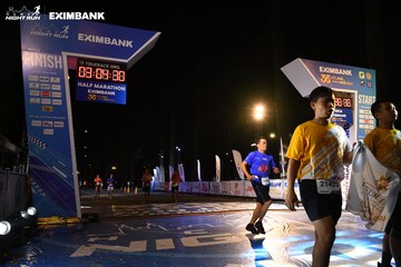 HO CHI MINH CITY NIGHT RUN EXIMBANK 2024 - Ảnh #2063630