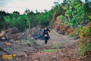 Fleur De Lys La Vuông Trail - Ảnh #2417474
