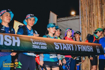 Fleur De Lys La Vuông Trail - Ảnh #2416743