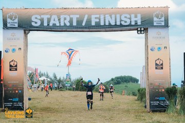Fleur De Lys La Vuông Trail - Ảnh #2415636