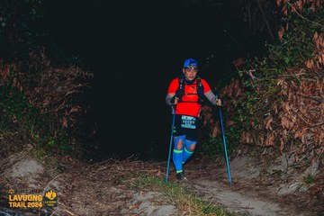 Fleur De Lys La Vuông Trail - Ảnh #2417257