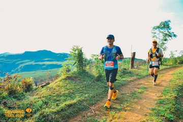 Fleur De Lys La Vuông Trail - Ảnh #2417620