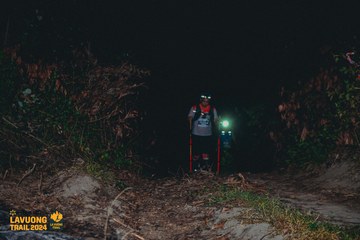Fleur De Lys La Vuông Trail - Ảnh #2417022