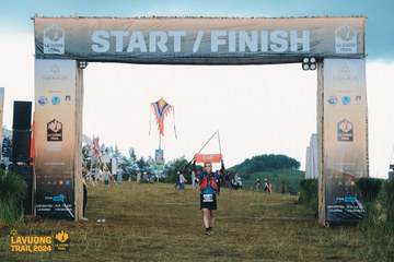 Fleur De Lys La Vuông Trail - Ảnh #2416155