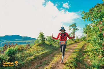 Fleur De Lys La Vuông Trail - Ảnh #2417660