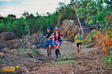 Fleur De Lys La Vuông Trail - Ảnh #2417353