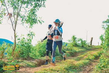 Fleur De Lys La Vuông Trail - Ảnh #2417785