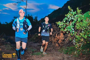 Fleur De Lys La Vuông Trail - Ảnh #2417273
