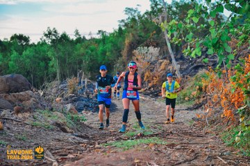 Fleur De Lys La Vuông Trail - Ảnh #2417355