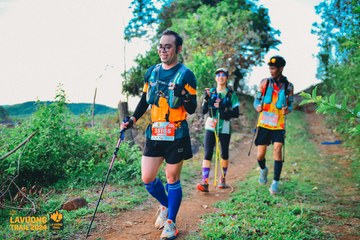 Fleur De Lys La Vuông Trail - Ảnh #2417525