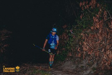 Fleur De Lys La Vuông Trail - Ảnh #2416868