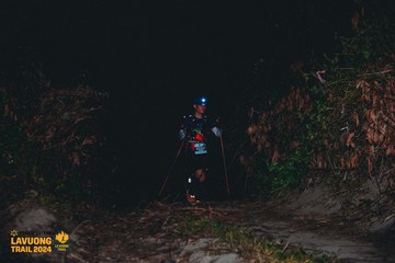 Fleur De Lys La Vuông Trail - Ảnh #2416915