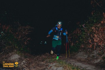 Fleur De Lys La Vuông Trail - Ảnh #2417017