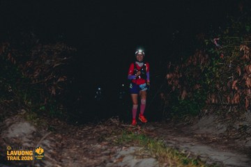 Fleur De Lys La Vuông Trail - Ảnh #2417012