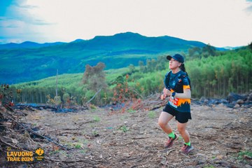 Fleur De Lys La Vuông Trail - Ảnh #2417473