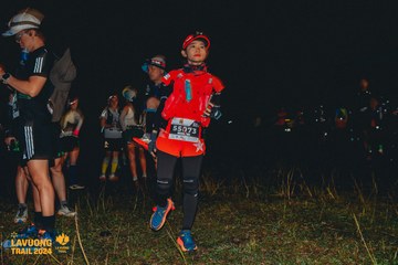 Fleur De Lys La Vuông Trail - Ảnh #2416731