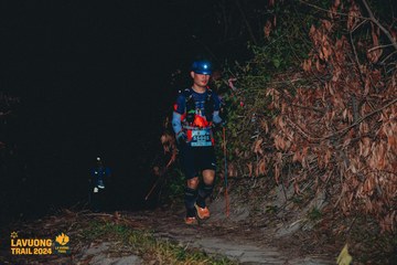Fleur De Lys La Vuông Trail - Ảnh #2416920