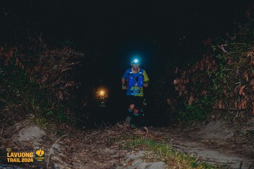 Fleur De Lys La Vuông Trail - Ảnh #2417027
