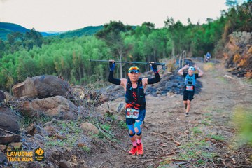 Fleur De Lys La Vuông Trail - Ảnh #2417426