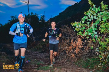 Fleur De Lys La Vuông Trail - Ảnh #2417274