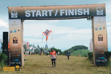 Fleur De Lys La Vuông Trail - Ảnh #2416022