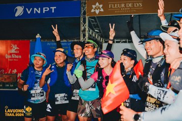 Fleur De Lys La Vuông Trail - Ảnh #2417126