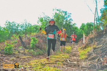Fleur De Lys La Vuông Trail - Ảnh #2417877