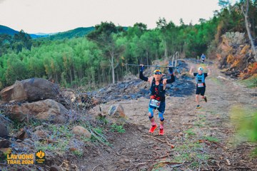 Fleur De Lys La Vuông Trail - Ảnh #2417423