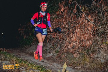 Fleur De Lys La Vuông Trail - Ảnh #2417014
