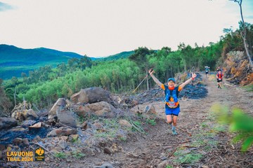 Fleur De Lys La Vuông Trail - Ảnh #2417403
