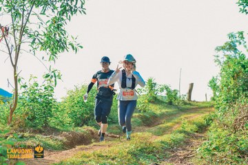 Fleur De Lys La Vuông Trail - Ảnh #2417786