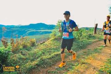 Fleur De Lys La Vuông Trail - Ảnh #2417624