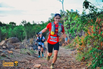 Fleur De Lys La Vuông Trail - Ảnh #2417343
