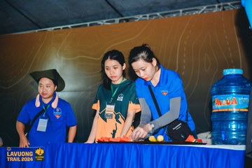 Fleur De Lys La Vuông Trail - Ảnh #2417158