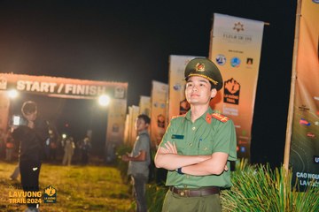 Fleur De Lys La Vuông Trail - Ảnh #2417244