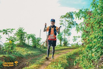Fleur De Lys La Vuông Trail - Ảnh #2417735