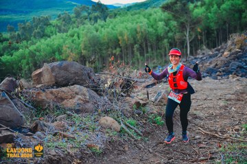 Fleur De Lys La Vuông Trail - Ảnh #2417462