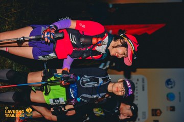 Fleur De Lys La Vuông Trail - Ảnh #2417225
