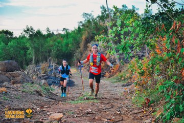 Fleur De Lys La Vuông Trail - Ảnh #2417342