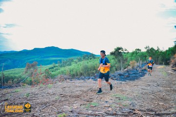 Fleur De Lys La Vuông Trail - Ảnh #2417375