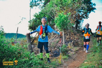 Fleur De Lys La Vuông Trail - Ảnh #2417522