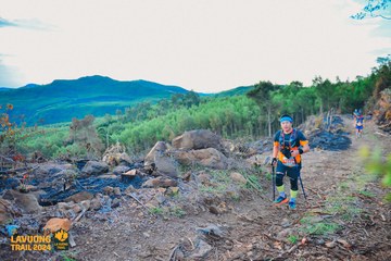 Fleur De Lys La Vuông Trail - Ảnh #2417393