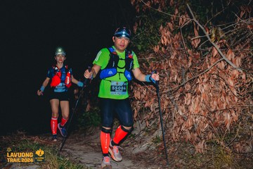 Fleur De Lys La Vuông Trail - Ảnh #2417099