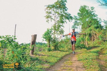 Fleur De Lys La Vuông Trail - Ảnh #2417644