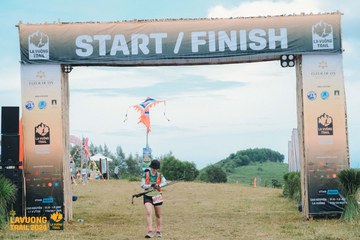 Fleur De Lys La Vuông Trail - Ảnh #2415628