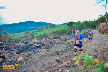 Fleur De Lys La Vuông Trail - Ảnh #2417385