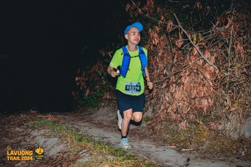Fleur De Lys La Vuông Trail - Ảnh #2417123