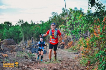 Fleur De Lys La Vuông Trail - Ảnh #2417340