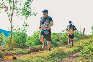 Fleur De Lys La Vuông Trail - Ảnh #2417763