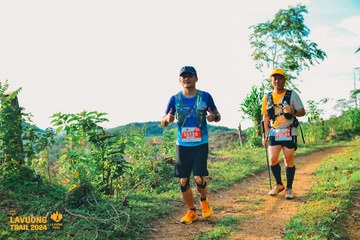Fleur De Lys La Vuông Trail - Ảnh #2417619